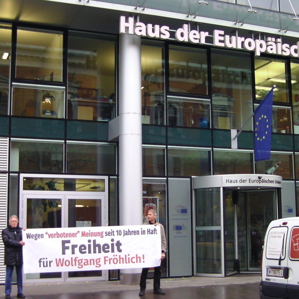 Aktivisten fordern Freilassung politischer Gefangener 2018 vor dem Haus der Europäischen Union