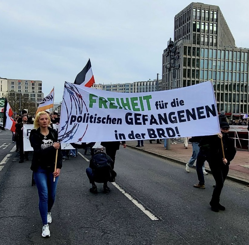Freiheit für alle politischen Gefangenen